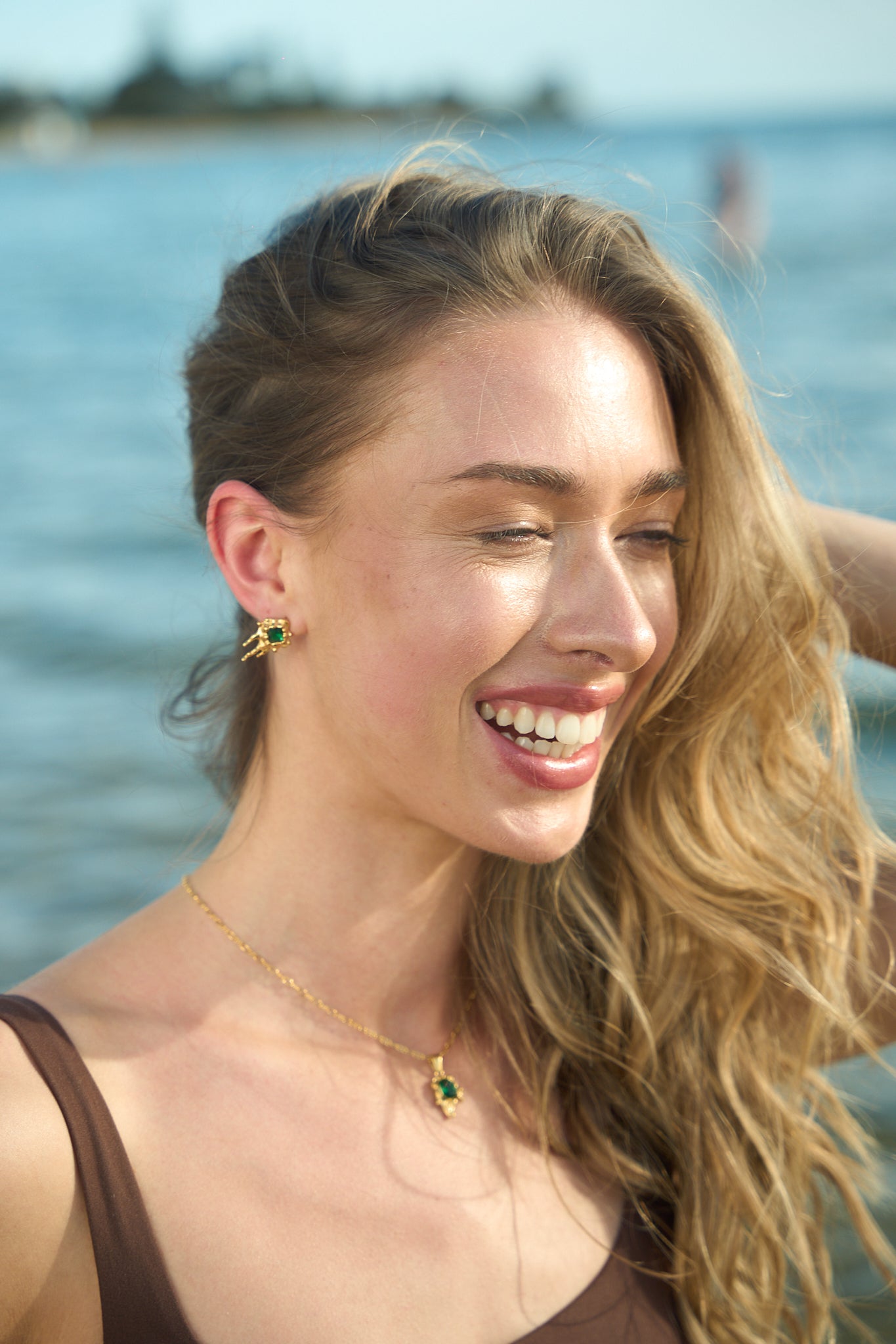 Extra Shell-Love Studs - Radiate Elegance, Celebrate You