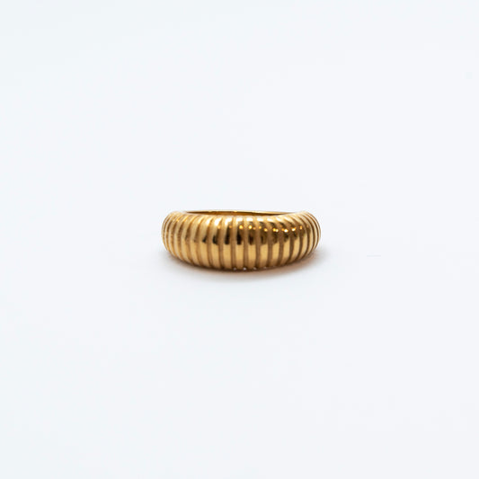 Classic Ring | Effortless Sophistication for Any Occasion